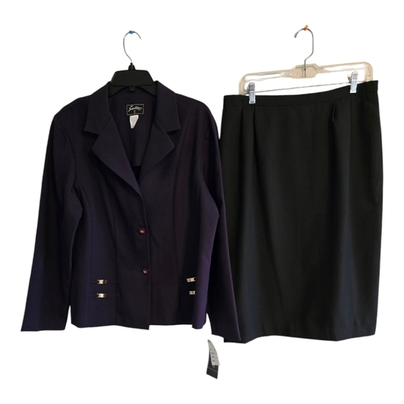 Sweet  2Piece Skirt Suit 16 Purple Black Long Sleeve Button Up Career New - Picture 1 of 15